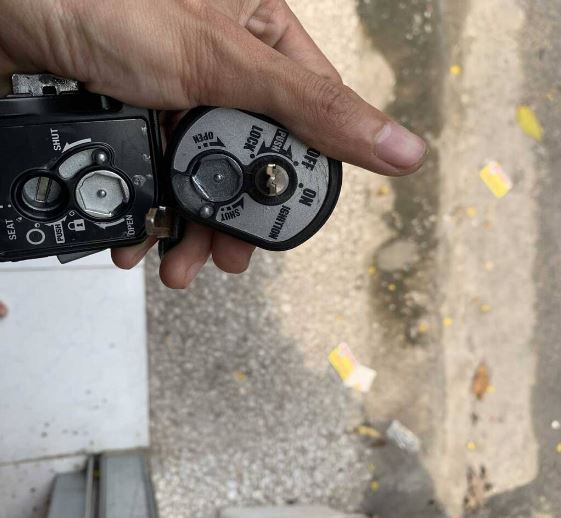 mo-khoa-tu-xe-may mở khóa từ xe máy