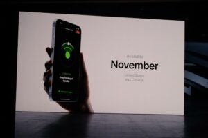 Chỉ cần nhìn thấy bầu trời thì chưa đến 15 giây iPhone 14 kết nối với vệ tinh